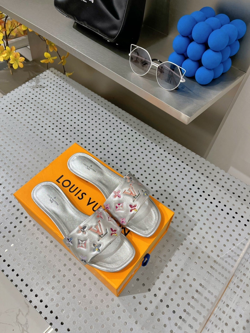 Louis Vuitton Slippers